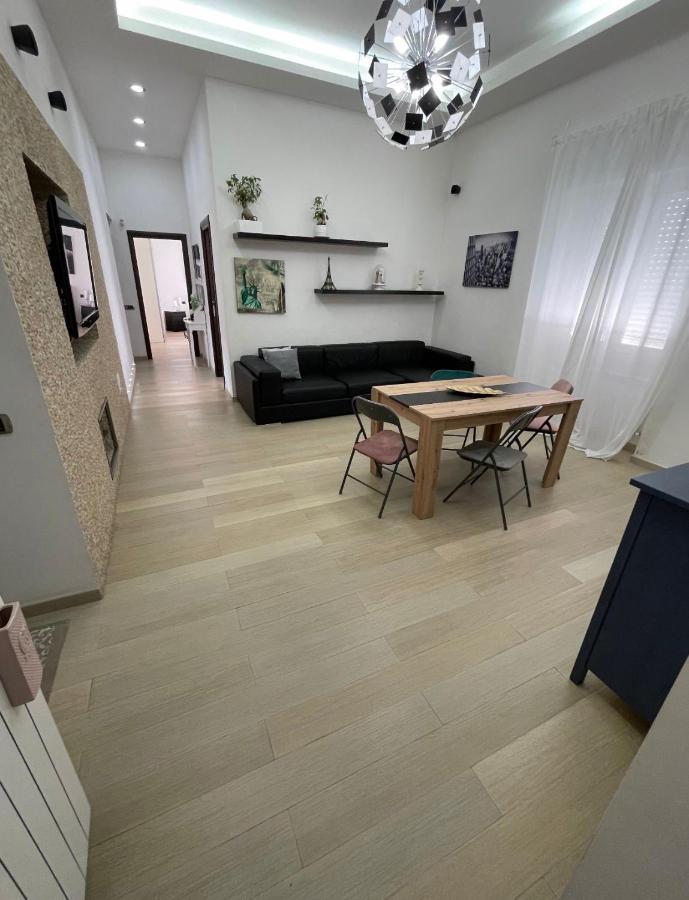 Апартаменти Casa Vacanza Pucchiell Неаполь Екстер'єр фото