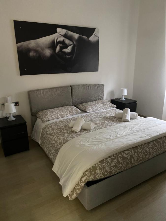 Апартаменти Casa Vacanza Pucchiell Неаполь Екстер'єр фото