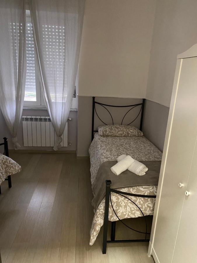 Апартаменти Casa Vacanza Pucchiell Неаполь Екстер'єр фото